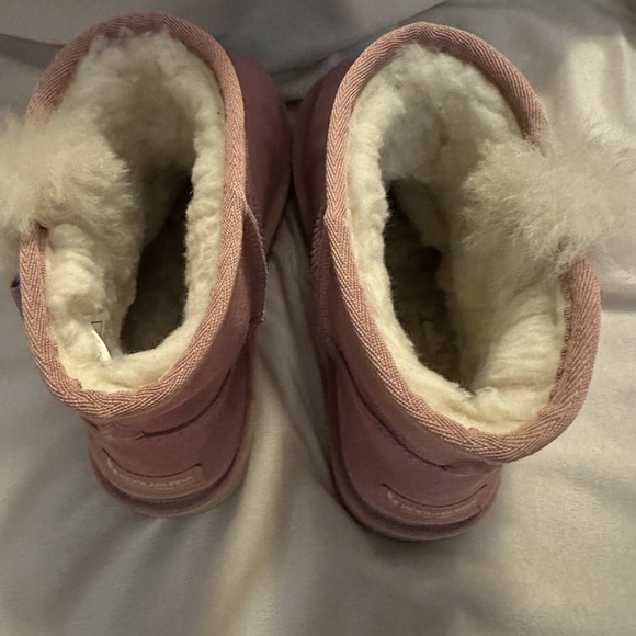 Koolaburra by UGG Women’s size 7 pink suede mini booties - Picture 3 of 9